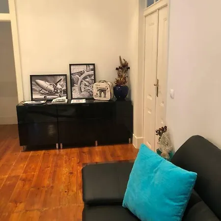 Grandmommy's House - Traditional And Comfy Lisboan Lisboa
