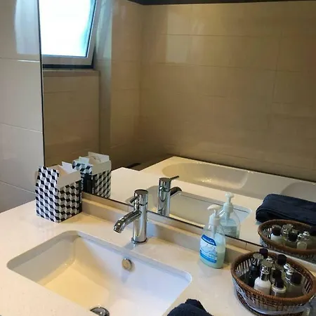 Grandmommy's House - Traditional And Comfy Lisboan * Lisboa