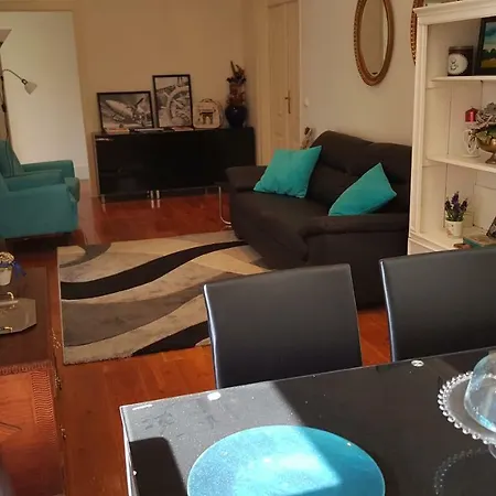 Grandmommy's House - Traditional And Comfy Lisboan Apartment *